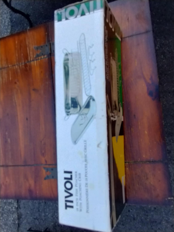 Tivoli 18 inch Fish Poacher with Poaching Crib BNIB - photo 2