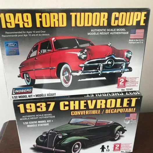 LINDBERG 1937 Chevy & 1949 Ford Model Kits thumbnail