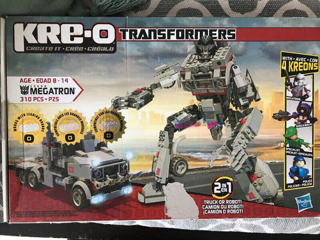 KRE-O Transformers Megatron Construction Set (30688) BNIB