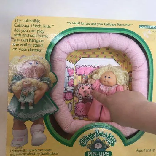 VTG New 1983 Coleco Cabbage Patch Kids Pin Ups Brand New! thumbnail