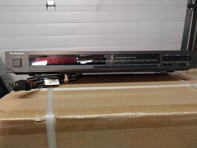 TECHNICS AM/FM Stereo Tuner ST-S76 thumbnail