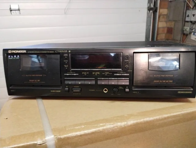 Pioneer CT-W502R Stereo Double Cassette Deck thumbnail