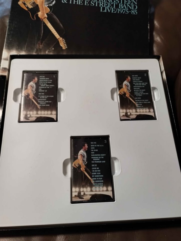 Bruce Springsteen Live 1975-1985 Cassette Box Set - photo 4