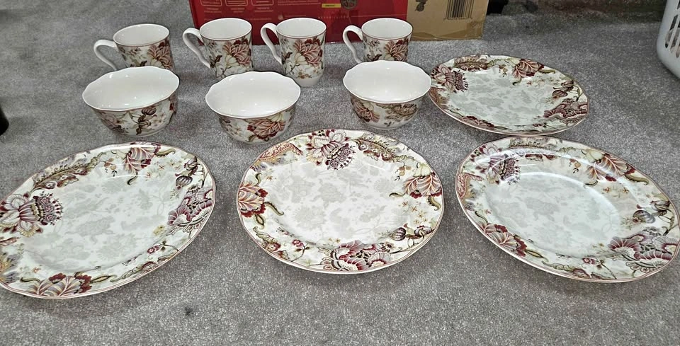 222 FIFTH Floral Dinnerware Set - 11 pcs