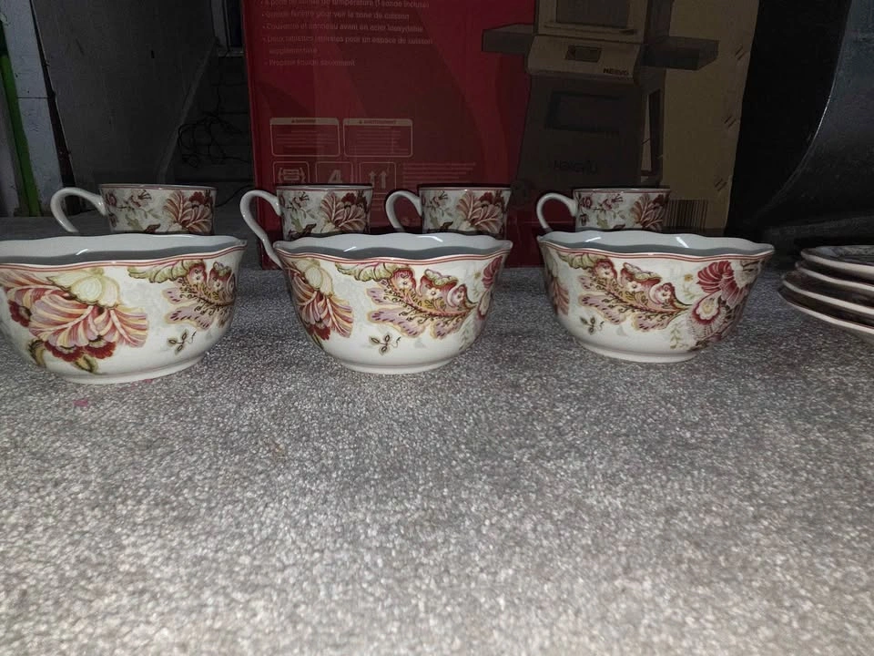 222 FIFTH Floral Dinnerware Set - 11 pcs - photo 2