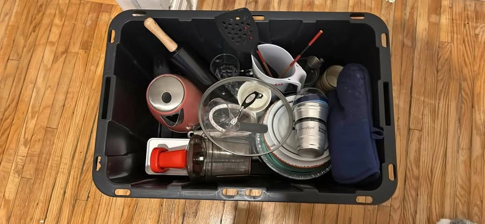 Box of kitchen stuff
