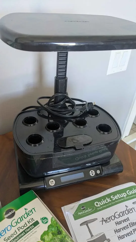 Aero Garden Countertop Garden image indicator(2)