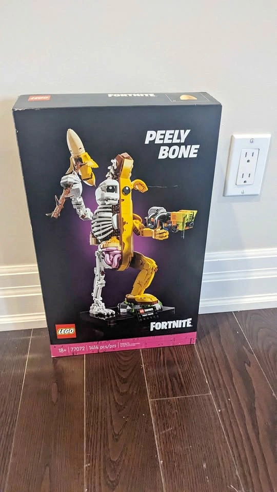 Lego Fortnite Peely Bone - Never Opened