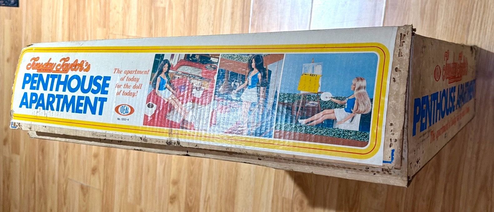 Tuesday Taylor Penthouse Playset by Ideal Toy Corp 1976 Vintage - photo 4