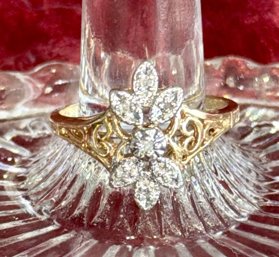 10K Yellow Gold Diamond Cluster Floral Ring - New! - photo 5