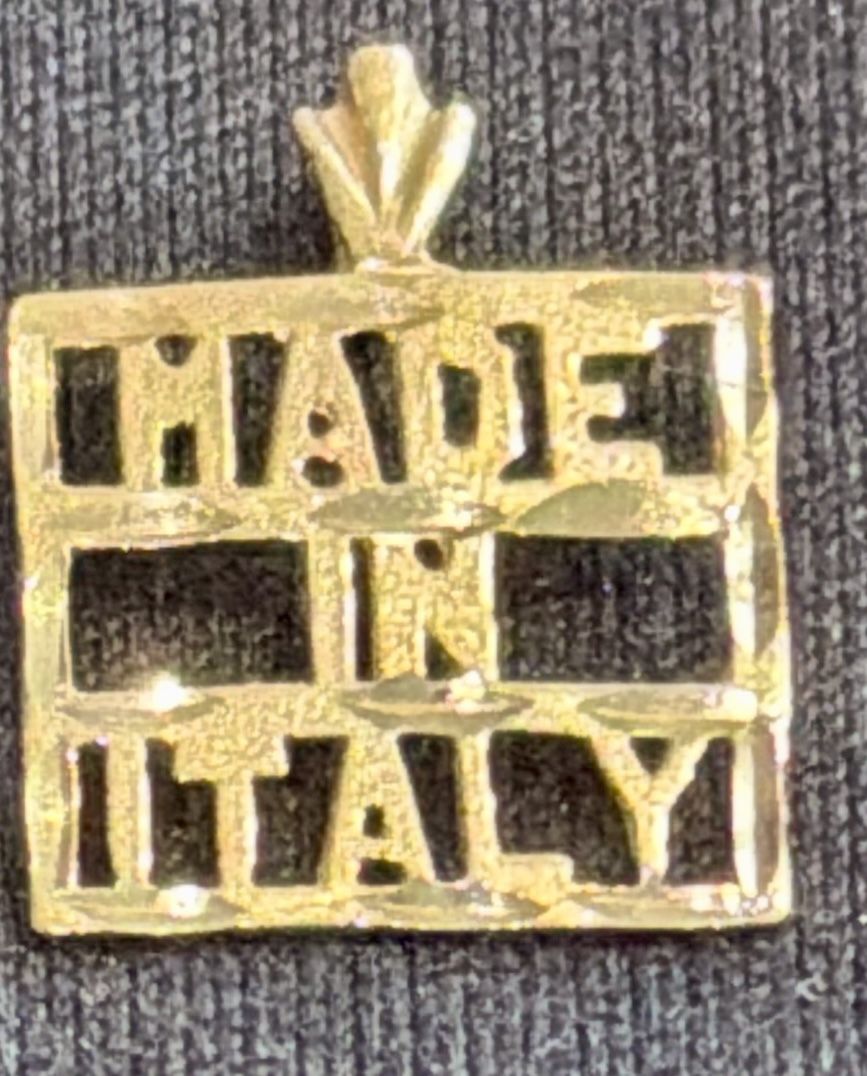 14K Yellow Gold Made in Italy Pendant - Diamond Cut