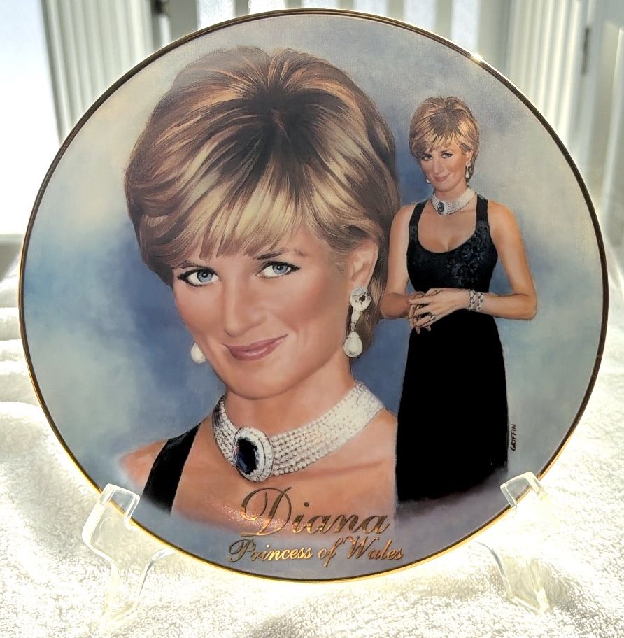 Princess Diana Collectors Plate - Woman of Style - 1998 - photo 3