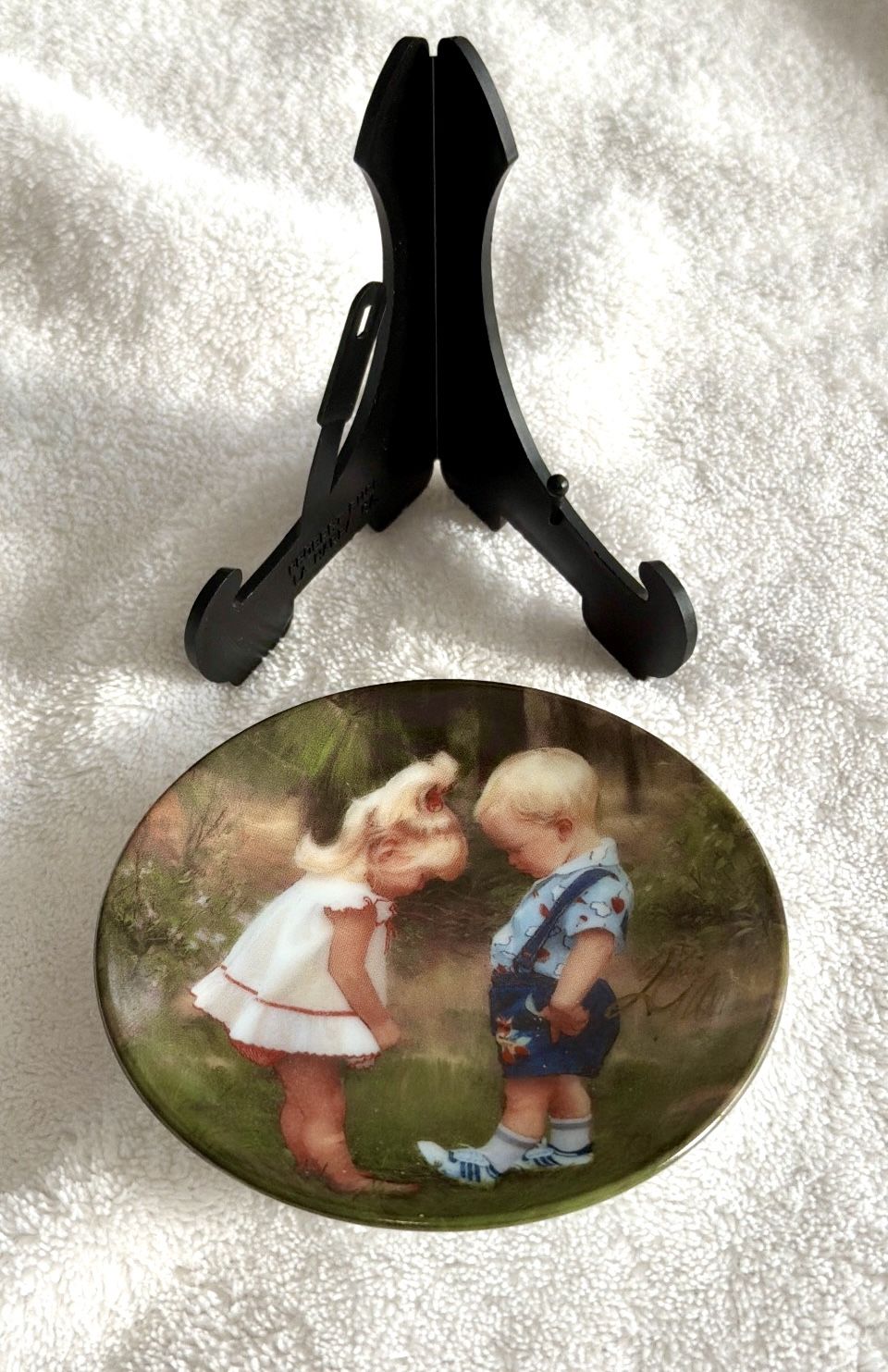 Donald Zolan "New Shoes" Collector Plate - 1993 - photo 3