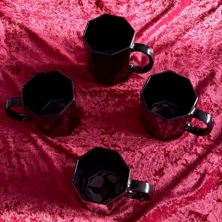 Arcoroc Octime Black Glass Mugs - Set of 4 (1980s, New) - photo 5