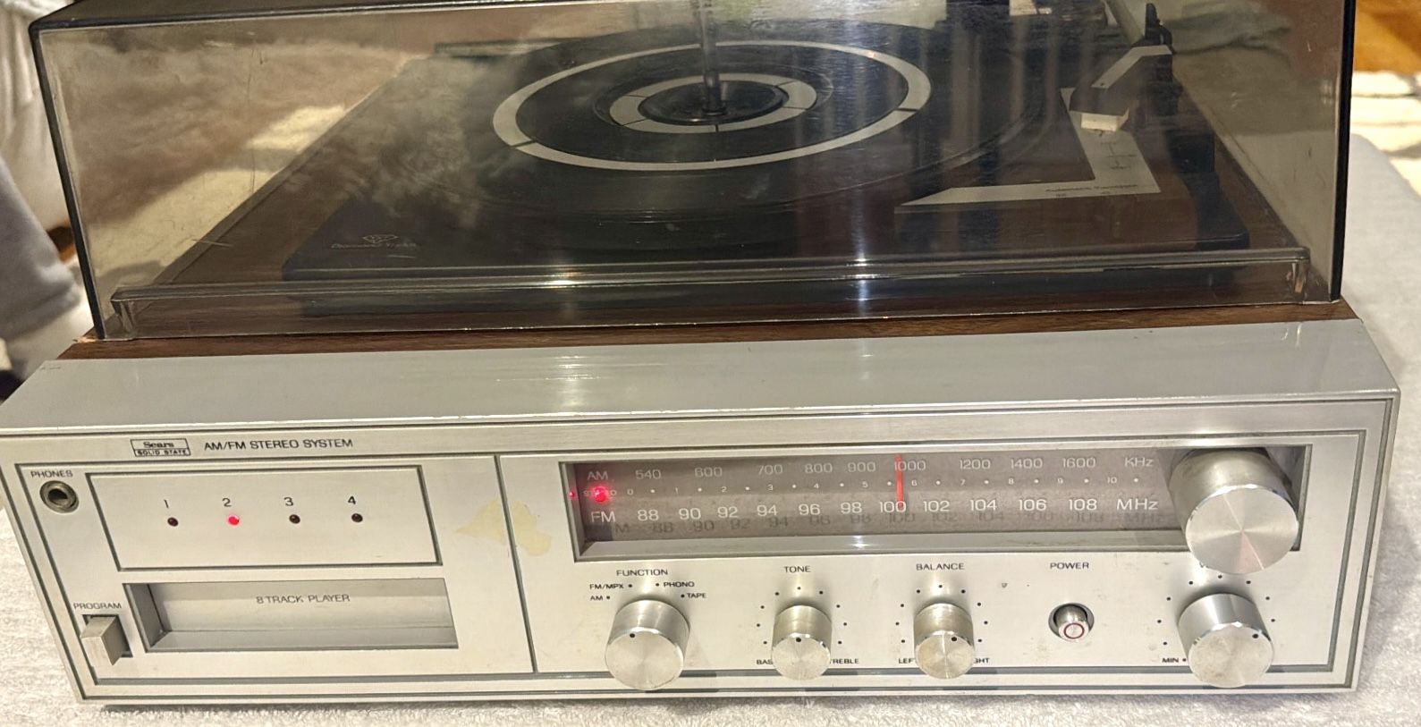 Sears Roebuck Compact AM/FM Stereo, 8-Track, Phonograph - photo 4