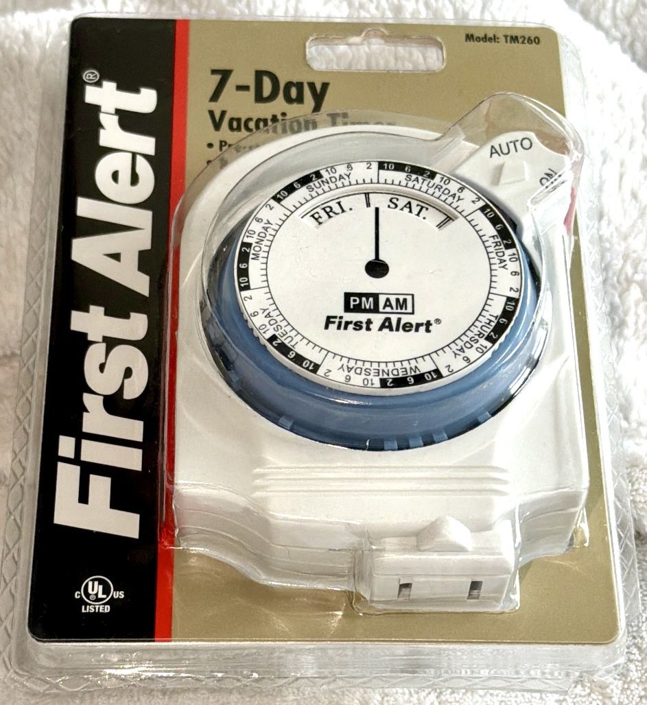 First Alert 7-Day Vacation Timer, TM260 - photo 3