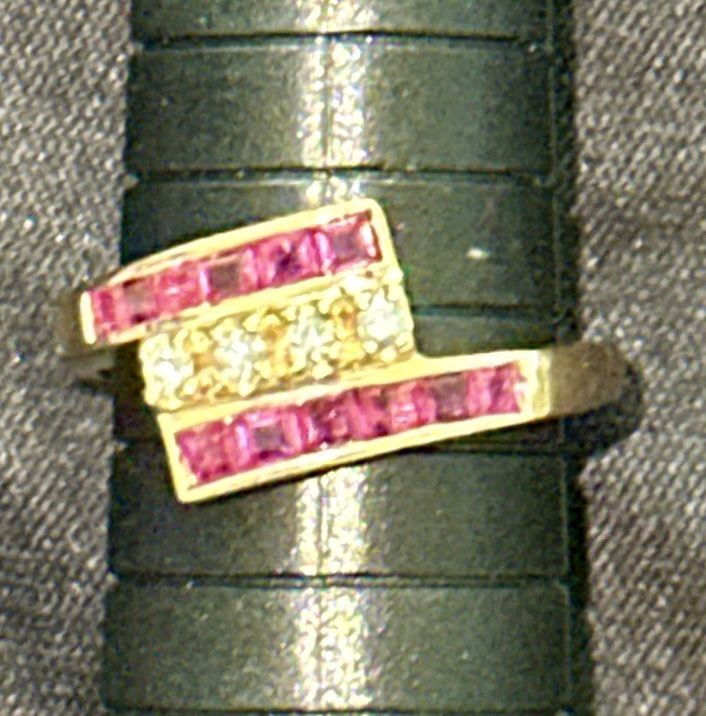 14K Diamond and Ruby Ring! Yellow Gold-Size 7-New! - photo 2