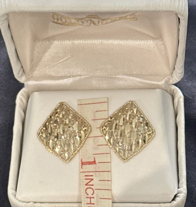 14K Yellow Gold Diamond Shaped Earrings - New! - photo 2
