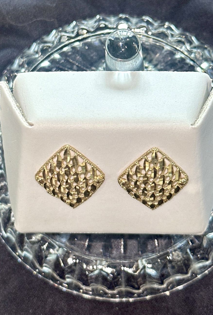 14K Yellow Gold Diamond Shaped Earrings - New! - photo 5