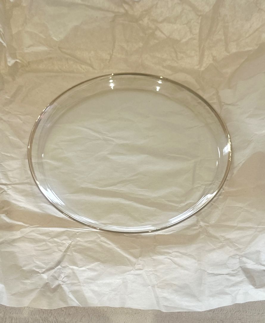 7” Clear Glass Plates Gold Rim Detailing. Set of 12- Vintage. - photo 5
