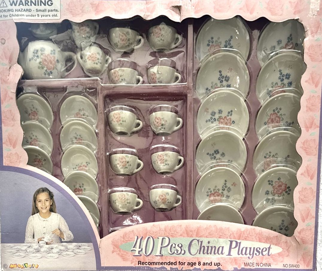 40 Pc Vintage China Play Set - Mega Toys - photo 5