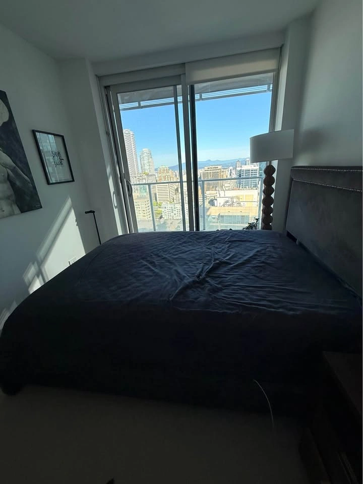 Queen Mattress Free - photo 2