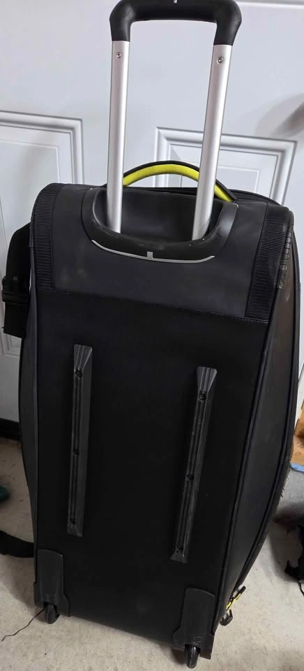High Sierra Travel Bag - photo 2