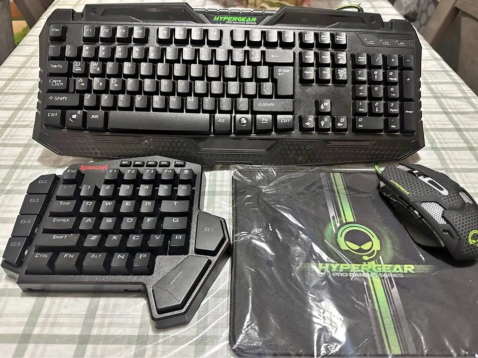 Hypergear Redragon Gaming Keyboard Mouse Keypad Set