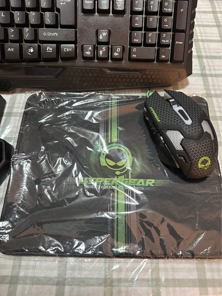 Hypergear Redragon Gaming Keyboard Mouse Keypad Set - photo 3