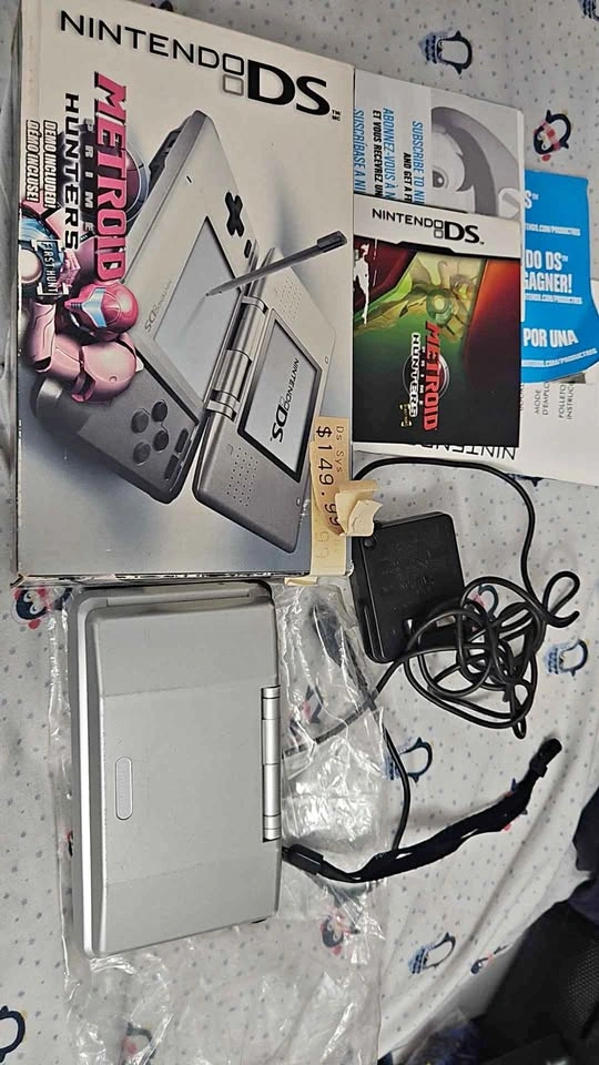 Metroid Prime Hunters Nintendo DS Handheld CIB
