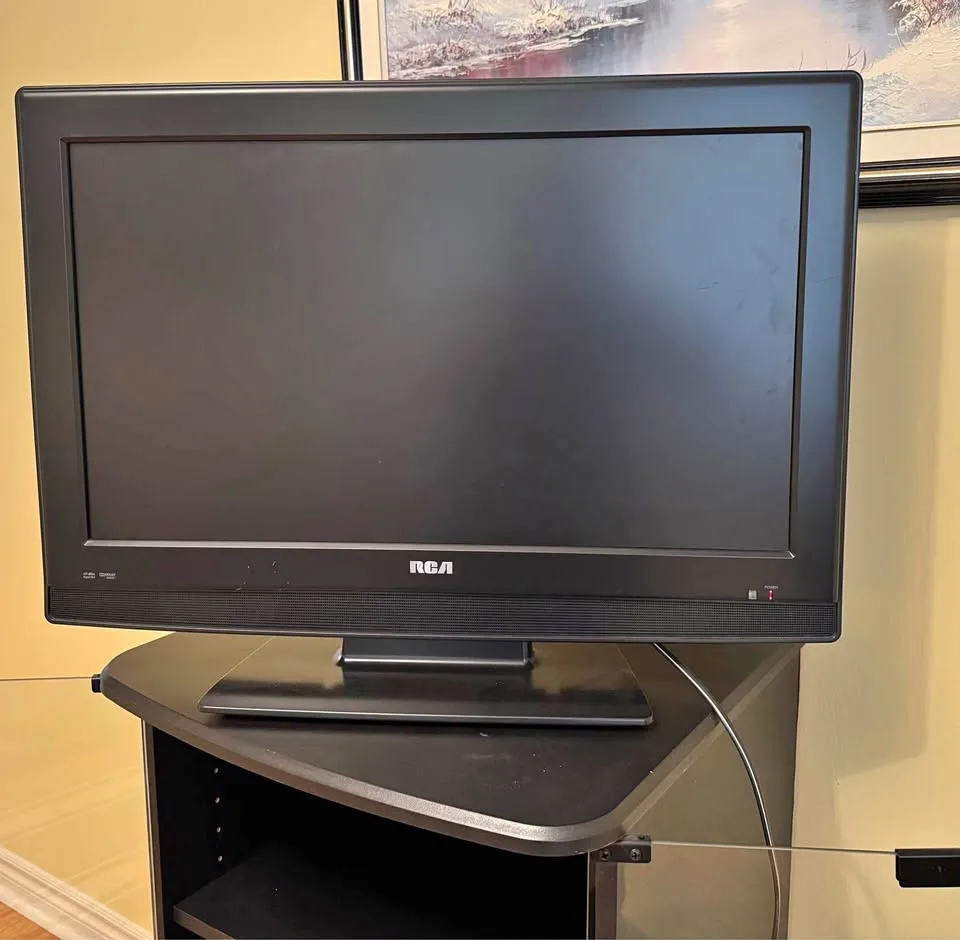 RCA 26” LCD TV with Remote – Works Great thumbnail