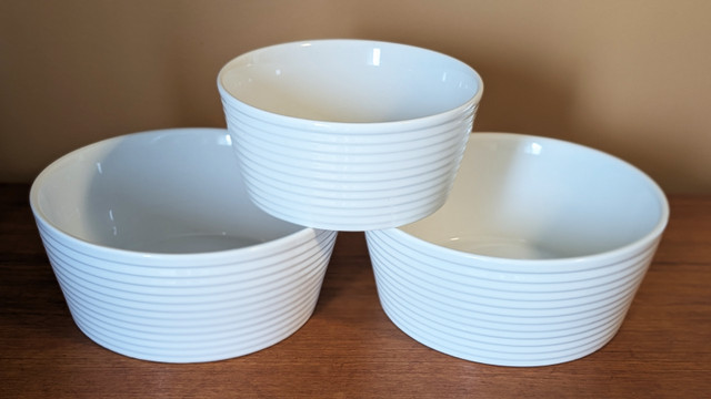 3 Ribbed Ceramic Bowls