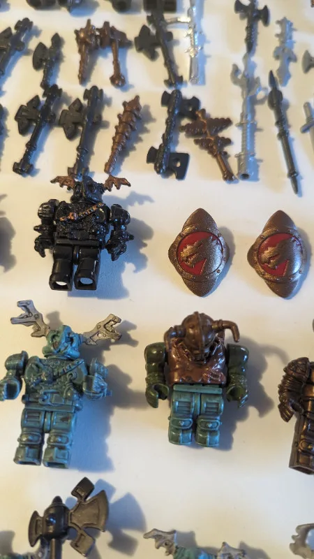 Mega Bloks Dragons Lot - Minifigures, Weapons & More image indicator(7)