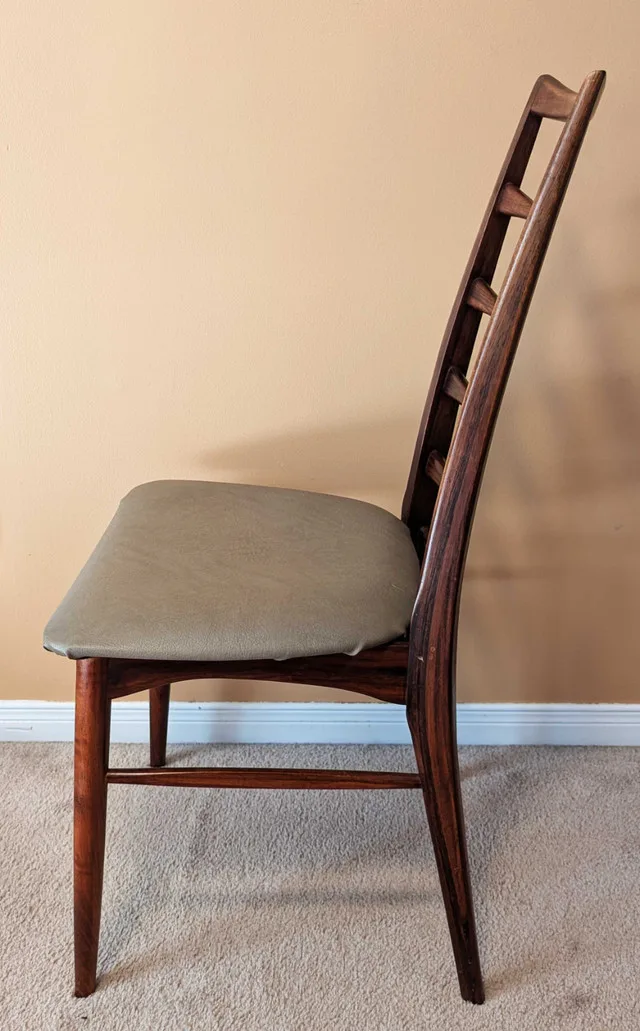 MCM Rosewood Dining Table with 6 Danish 'Lis' Chairs image indicator(9)