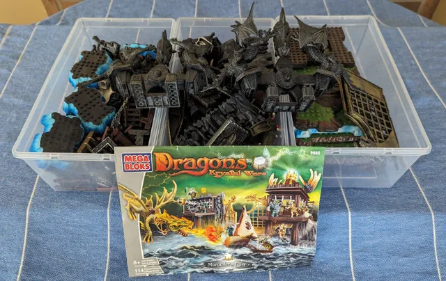 Mega Bloks Dragons Marauder's Cliff (Incomplete) thumbnail