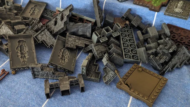 Mega Bloks Dragons Marauder's Cliff (Incomplete) image indicator(5)