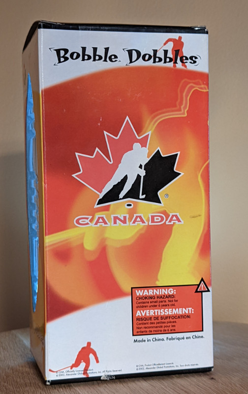 NEW - 2002 Wayne Gretzky - Team Canada Bobblehead - photo 2