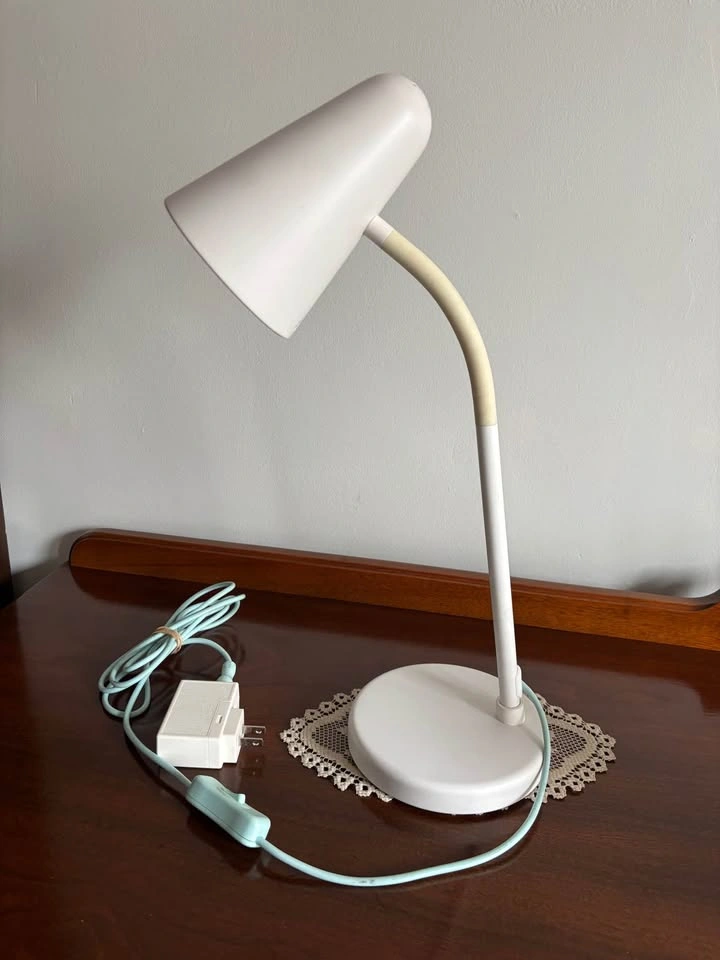 White Lamp - photo 2