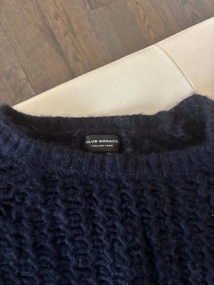 Club Monaco Sweater - photo 2