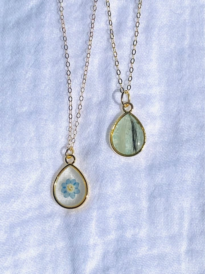 Pet Memorial Jewelry 🐾 - Custom Resin Jewelry