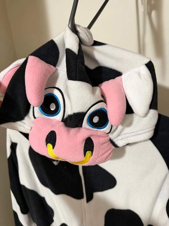Cow Costume / Onesie – Worn Once Only! - photo 2