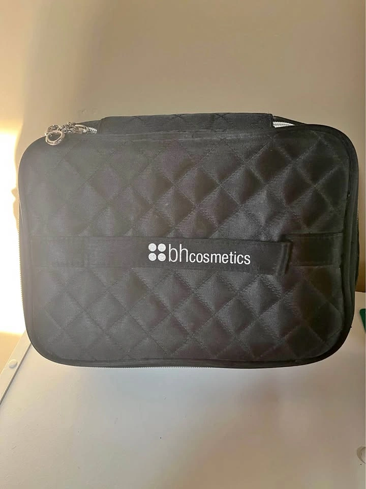 bh cosmetics black quilted makeup bag