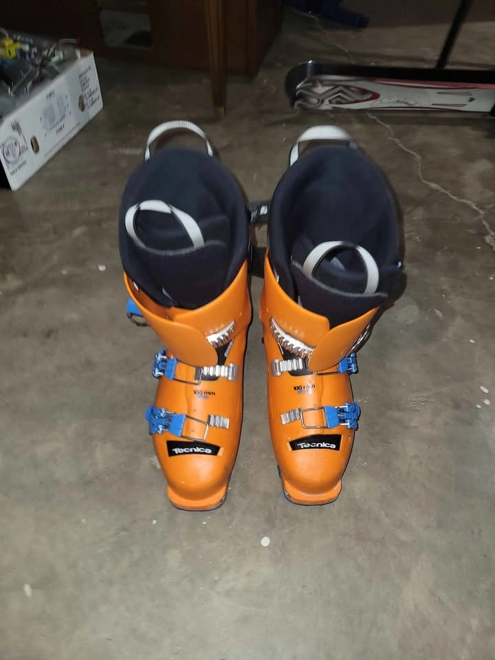 Technica backcountry skiing boots. - photo 4