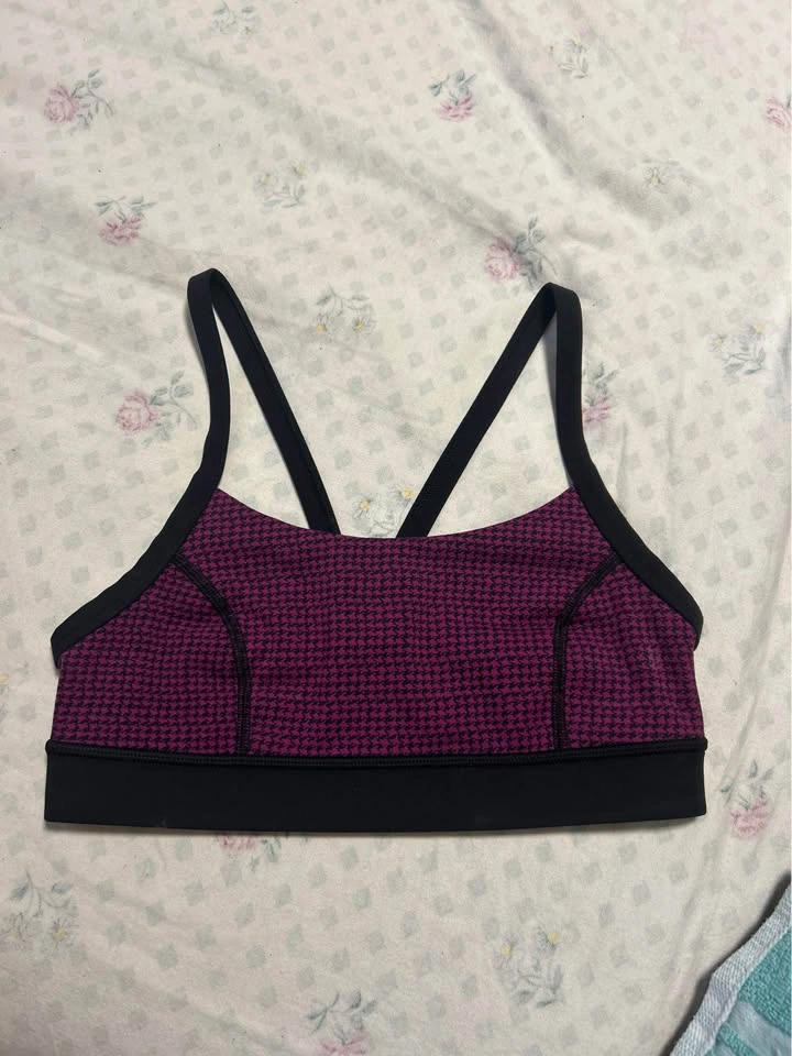 Lululemon Sports Bra XS – Like New - photo 3