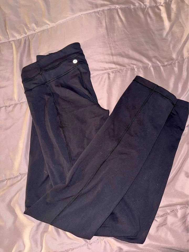 Lululemon Groove Reversible Straight-Leg Pants – Black