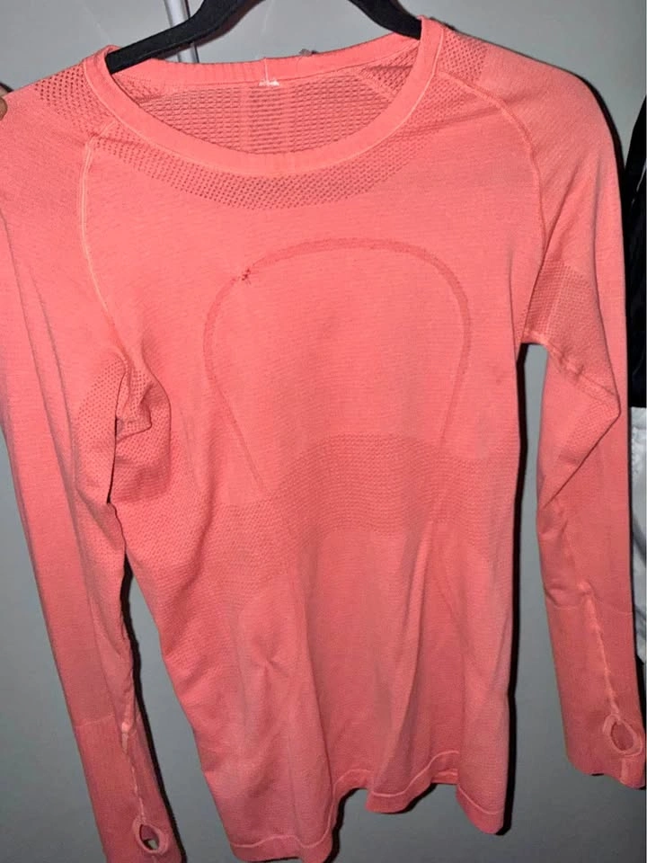 Lululemon Swiftly Tech Long Sleeve – Coral