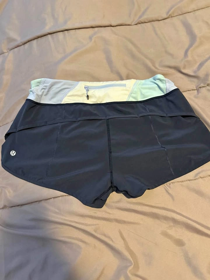 Lululemon Speed Up Shorts - Dark Blue (Size 8)