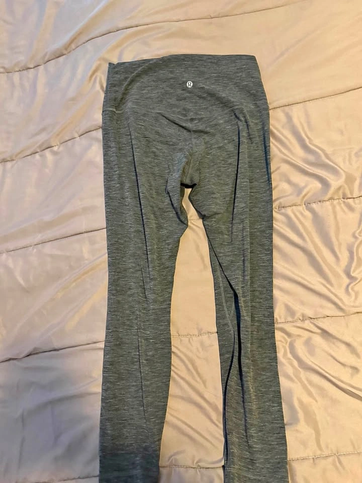 Lululemon Align Leggings 25” – Heather Grey