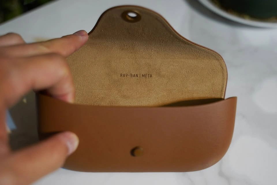 [CASE ONLY] META-RAYBAN GLASSES GEN 1 Case - photo 3