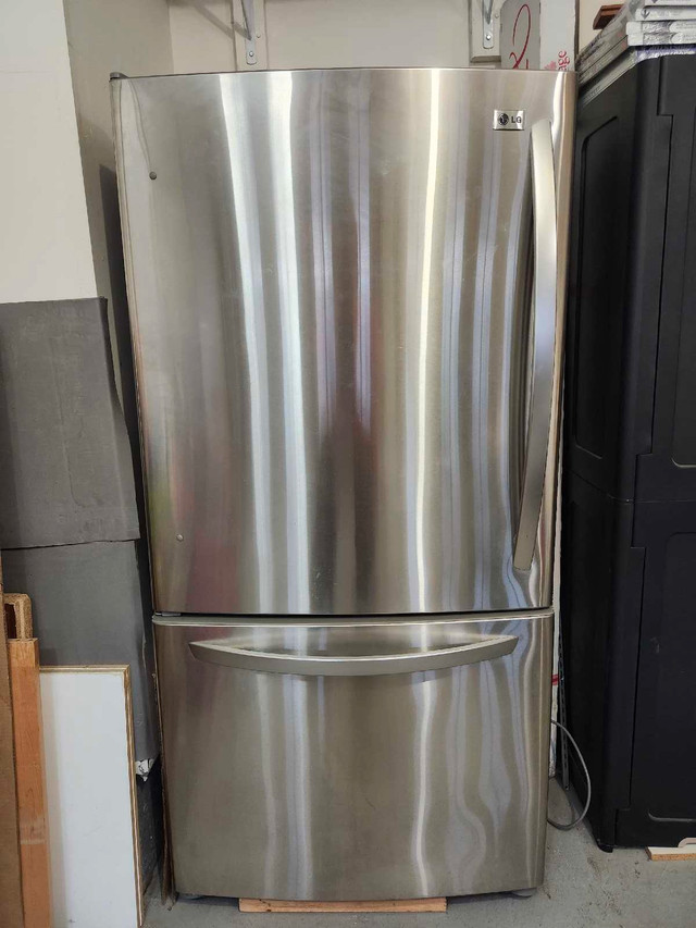 LG Bottom Freezer Fridge